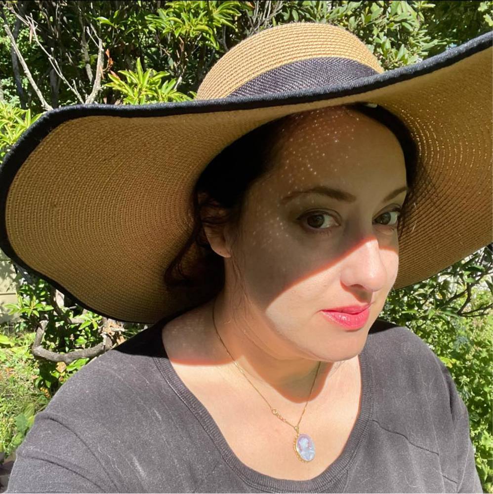 Meet your Posher, Elyse